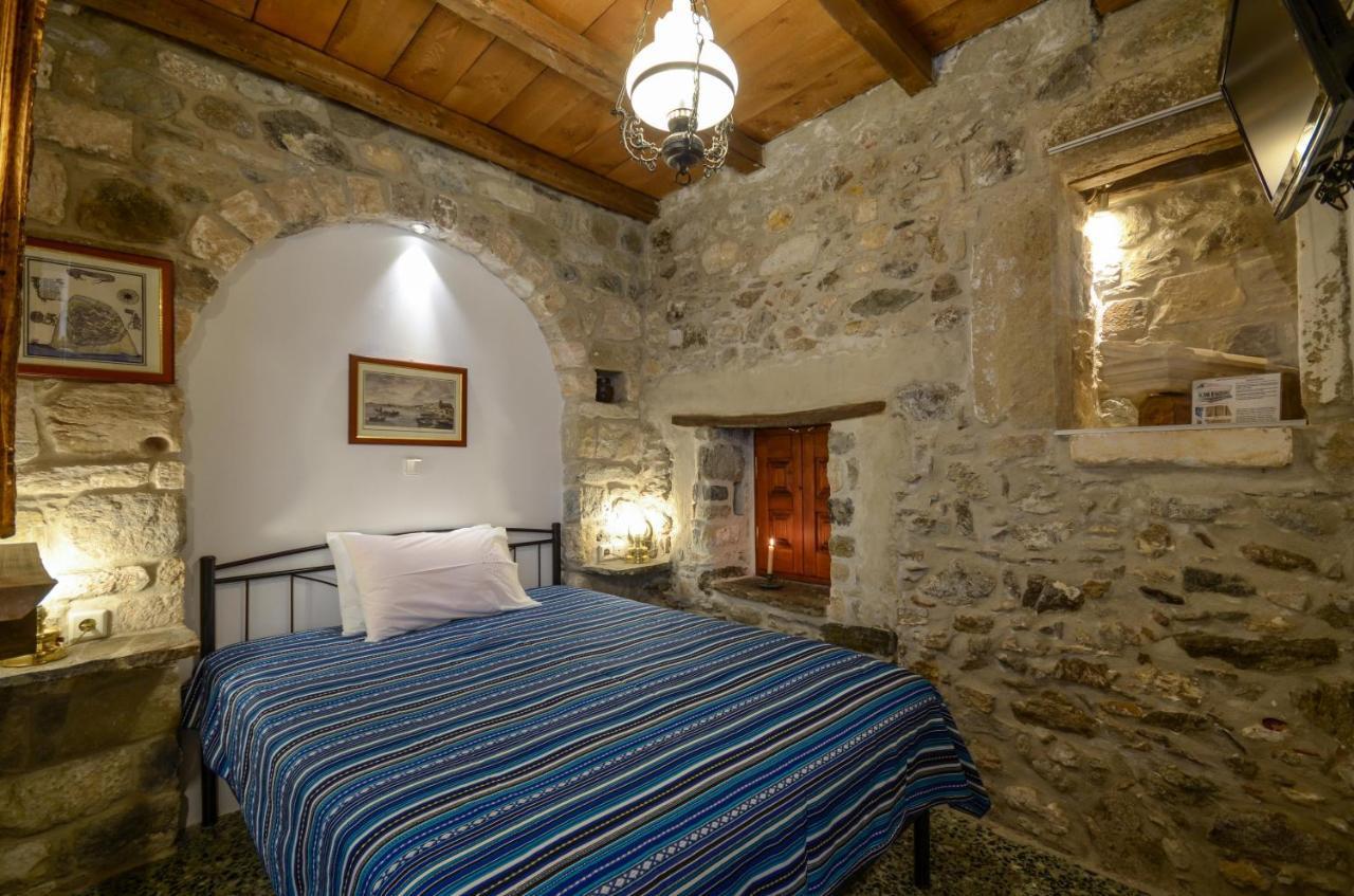 Venetiko Apartments Naxos City エクステリア 写真
