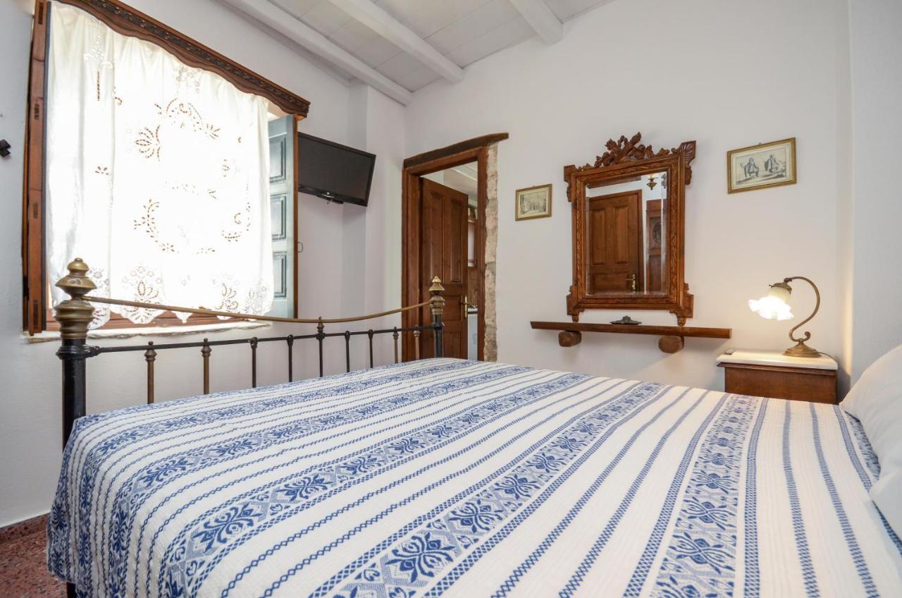 Venetiko Apartments Naxos City エクステリア 写真