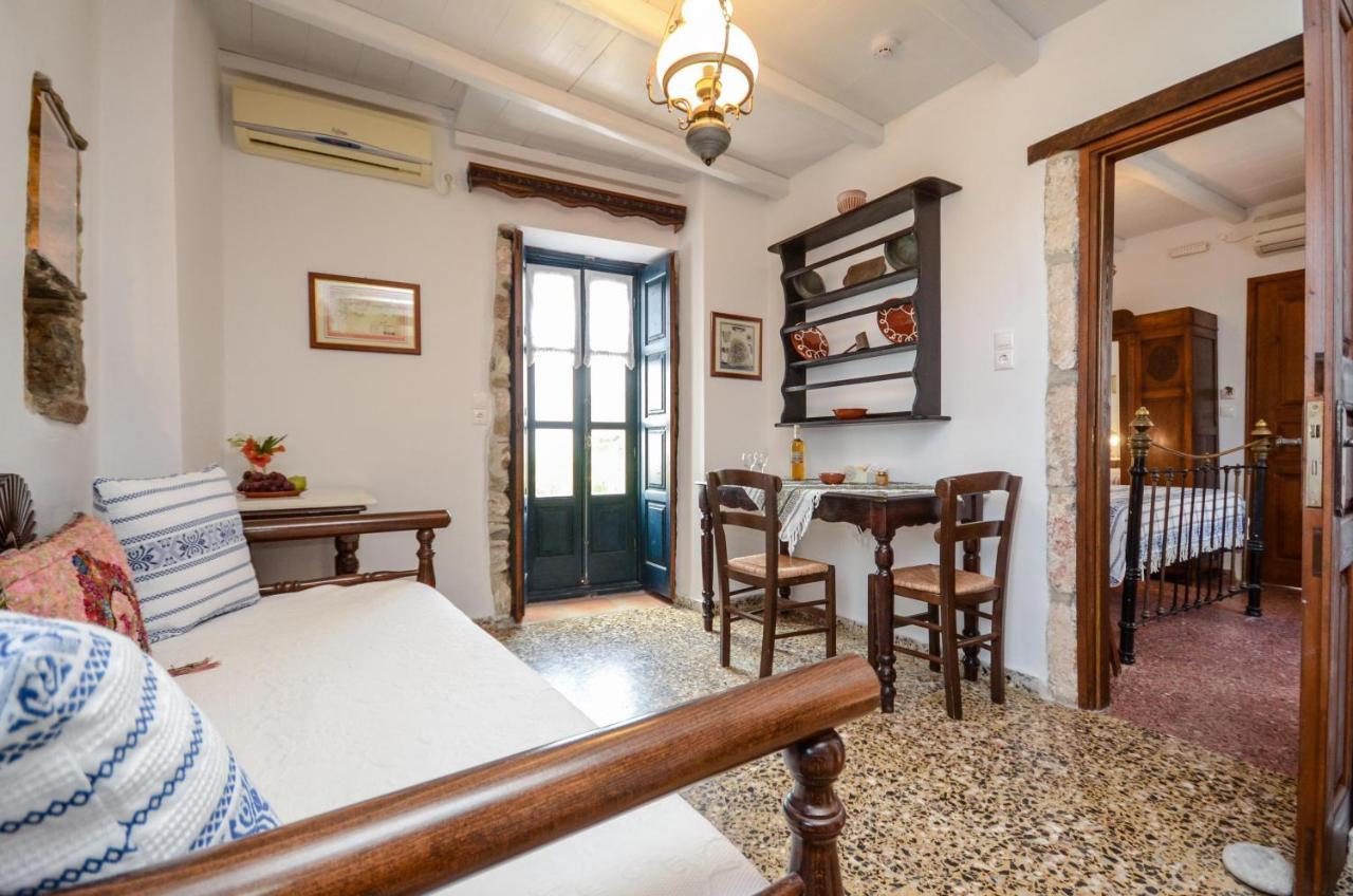 Venetiko Apartments Naxos City エクステリア 写真