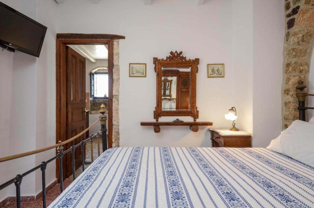 Venetiko Apartments Naxos City エクステリア 写真