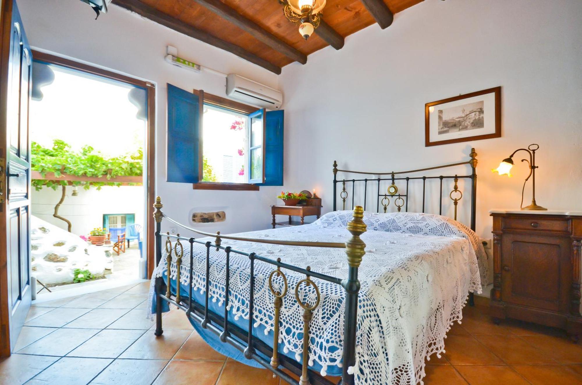 Venetiko Apartments Naxos City エクステリア 写真