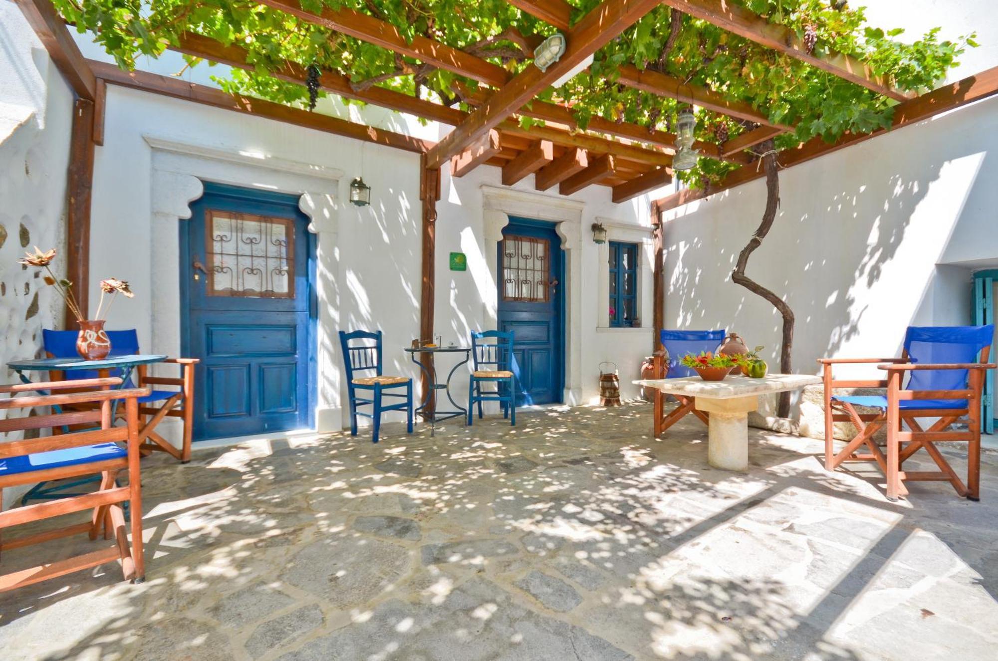 Venetiko Apartments Naxos City エクステリア 写真
